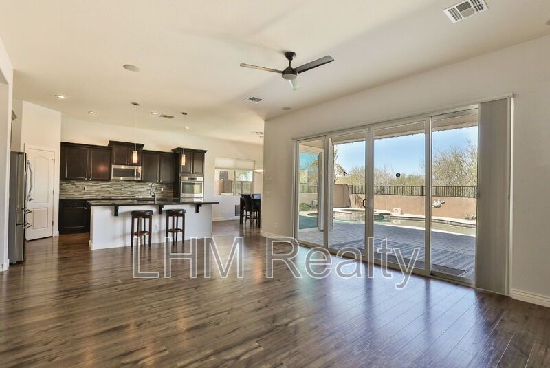 *Coming Soon* Luxurious 4 Bedroom Home with Pool, Fireplace, and Wine Cooler in Peoria, AZ property image