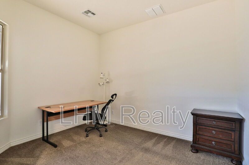 *Coming Soon* Luxurious 4 Bedroom Home with Pool, Fireplace, and Wine Cooler in Peoria, AZ property image