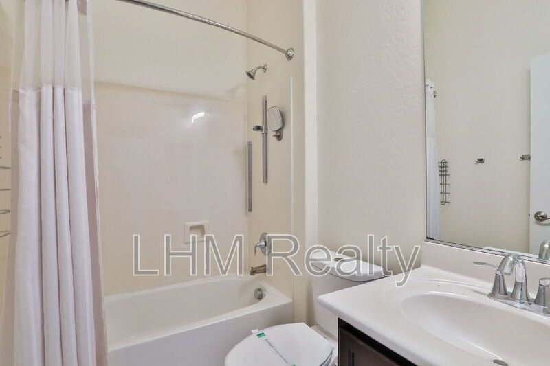 *Coming Soon* Luxurious 4 Bedroom Home with Pool, Fireplace, and Wine Cooler in Peoria, AZ property image