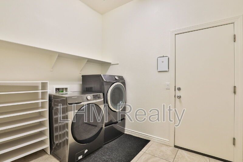 *Coming Soon* Luxurious 4 Bedroom Home with Pool, Fireplace, and Wine Cooler in Peoria, AZ property image